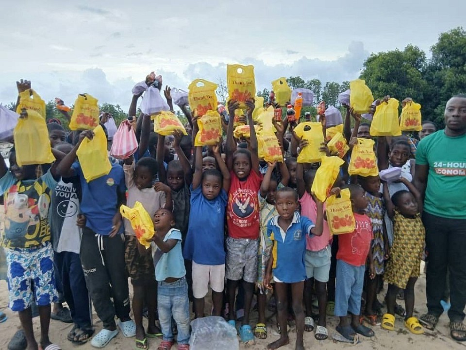 HAPPY YOUTHS & ORPHANS AFTER RECEIVING SUPPORT FROM  (TYOSSI)