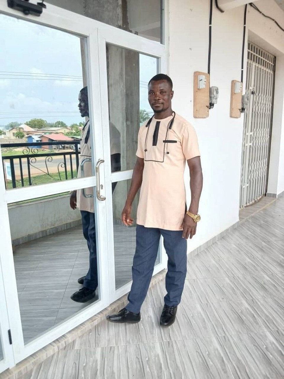 (Founder&Executive Director)